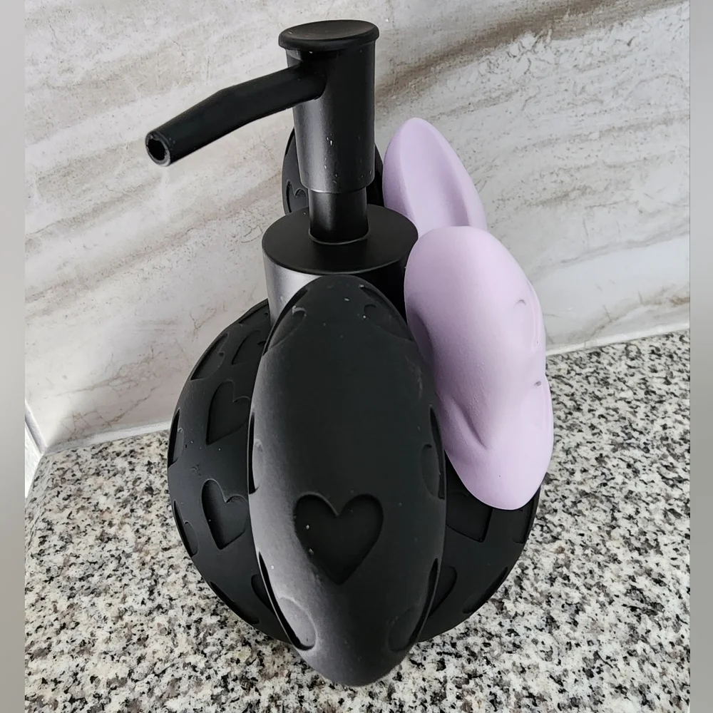 NWT Disney Minnie Mouse Black Soap Dispenser 6in Purple Heart Bow Lotion Pump